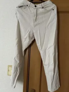 白デニムパンツのサムネイル