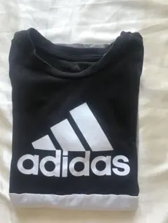 アディダス　adidas　Tシャツ　160cm　子供服