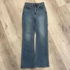 ユニクロ　スリムフレアジーンズ