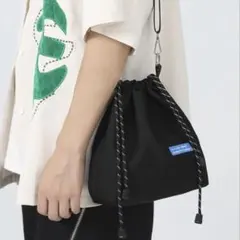 巾着ショルダーバッグ ミニバッグ バケットバッグ 男女兼用 ブラック　黒