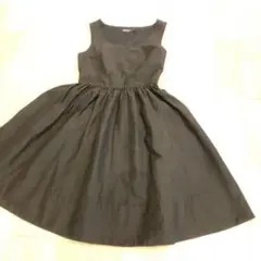 DKNY ワンピース　ジャンパースカートのサムネイル