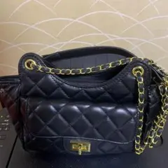 ブラック キルティング ショルダーバッグ