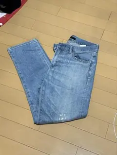 ダメージ加工 ブルーデニムパンツ　UNIQLO