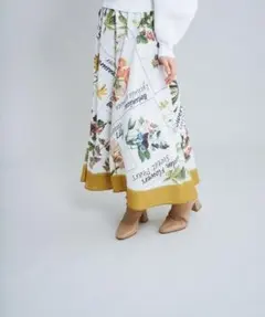 Diagram GRACE CONTINENTAL ランダムボタニカルスカートのサムネイル