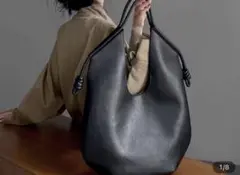 値下げ中‼️黒いショルダーバッグ