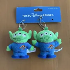 東京ディズニーリゾート　 リトルグリーンメンぬいぐるみバッジ２個セット
