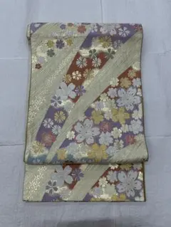 伝統的な花柄 袋帯　正絹