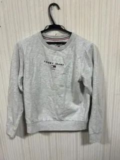 TOMMY JEANS グレー クルーネック トレーナー