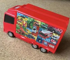 トミカ　運ぶよトラック　8台収納のサムネイル