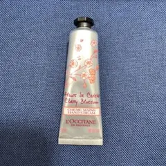 ロクシタン　CBソフトハンドクリームa(チェリーブロッサムの香り)