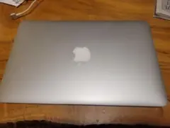 MacBook Air シルバー A1465 Corei5 SSD240GB