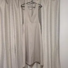 GU ディープVネックジャンパードレス ワンピース ベージュ