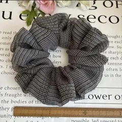 Item thumbnail for item 7140b3bd-0b50-47cf-b974-a016a58e9854