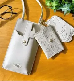 リンネル2月号付録　ミッフィー スマホショルダーバッグ