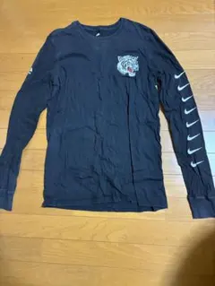 希少　Nike 長袖シャツ Mサイズ ブラック 虎刺繍