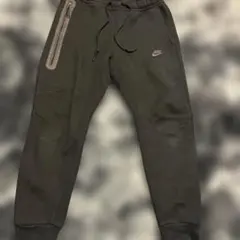 Nike ブラック ジョガーパンツ Lサイズ　ナイキ　テックフリース
