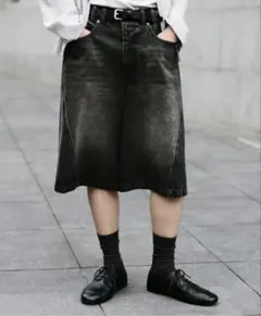 【ほぼ未使用‼️】デニムハーフパンツ(ブラック)のサムネイル