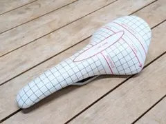 Cinelli チネリ ヴォラーレ サドル 復刻版 ホワイト - メルカリ