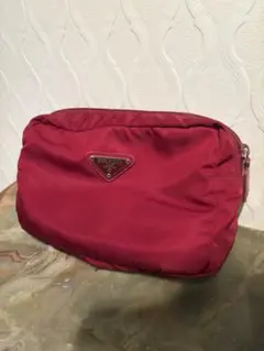 PRADA レッド ナイロン ポーチ