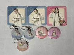 ゴールデンカムイ　サンリオ　コースター　アクリルキーホルダー　缶バッジ