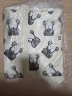 【新品未使用】KAWS TOKYO FIRST ユニクロ トートバッグ 総柄