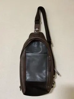 coach ボディバッグ　ショルダーバッグ　メンズ