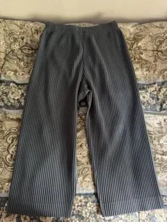 オムプリッセ　2025AW 9月　新品未使用　プリーツ　変形パンツ オムプリッセ 2025AW 9月 新品未使用 プリーツ 変形パンツ 2025