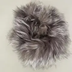 リアルファーグレー スヌード ボリューム感あり