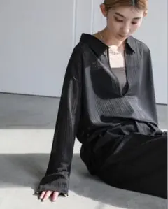 select MOCA シアーフロントオープンネックトップス