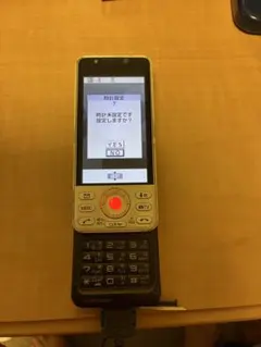 NTT docomo スライド式携帯電話 本体のサムネイル