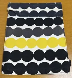 Marimekko MicrosoftコラボPCスリーブのサムネイル