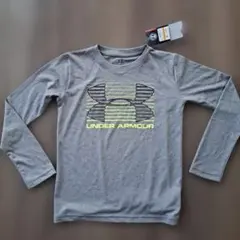 アンダーアーマー長袖１２５cm～135cm