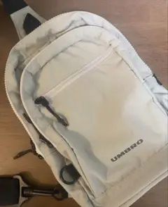 ボディバッグ