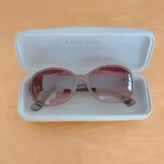 Calvin Klein サングラス 専用ケース付きのサムネイル