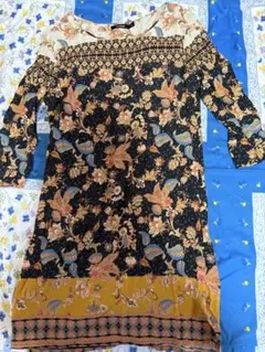 Desigual チュニック 花柄 総柄 サイズ38のサムネイル