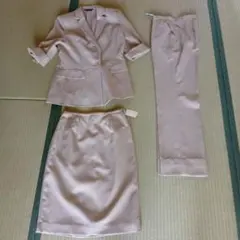 レディースベージュ スーツ３点セット