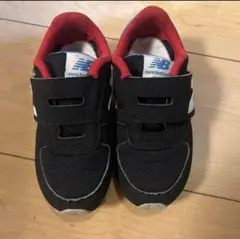 New Balance スニーカー 16cm ブラック/レッド