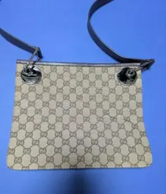 GUCCI ベージュ GGパターン ショルダーバッグ