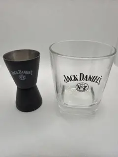ジャックダニエル　ウイスキーメジャーカップ 正規品 1750ml オリジナルカクテルメジャー付】ジャック