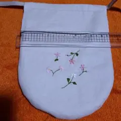 ハンドメイド　巾着　花刺繍
