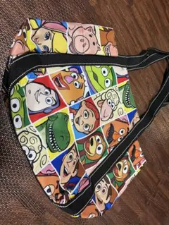 カラフルトイストーリー柄　トートバッグ