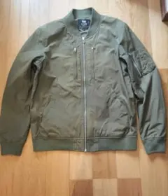 MA-1フライトジャケット オリーブ色beams