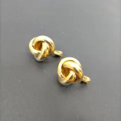 モネ　Monet　ゴールド　ノットデザイン　イヤリングのサムネイル