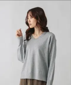 新品タグ付きGLOBAL WORKふわふわHugmeVネックプルオーバー