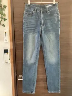 ☆ ikka スキニーデニム ブルー Sサイズ ☆のサムネイル