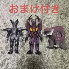 ウルトラマン 怪獣フィギュア 3体セット - メルカリ