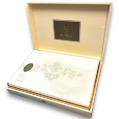 Isis 刺繍入り ホワイト シングルシーツ ホテル品質　ラグジュアリー