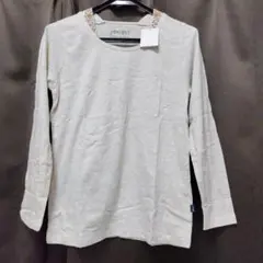 ●rough●ラフ●長袖●Ｔシャツ●ロンＴ●襟刺繍●花●