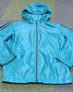 ユニクロ　フード付きウインドブレーカー　150cm