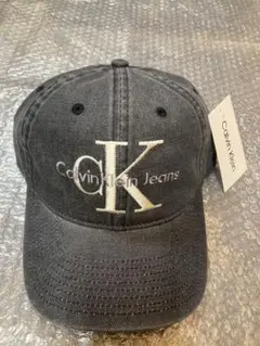 Calvin Klein Jeans ダークグレー刺繍入りキャップフリーサイズ
